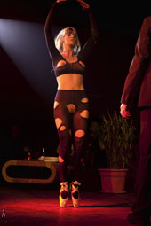 house of pleasure 170Sindalina performance3